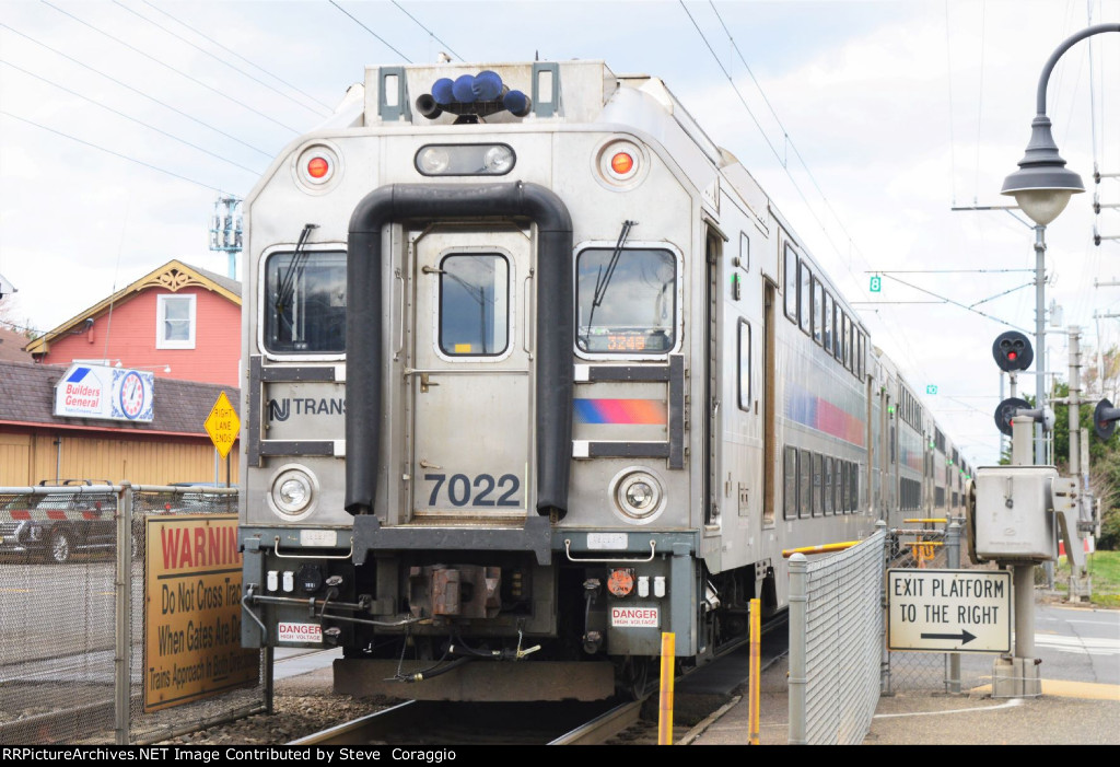 NJT 7022 Close Up